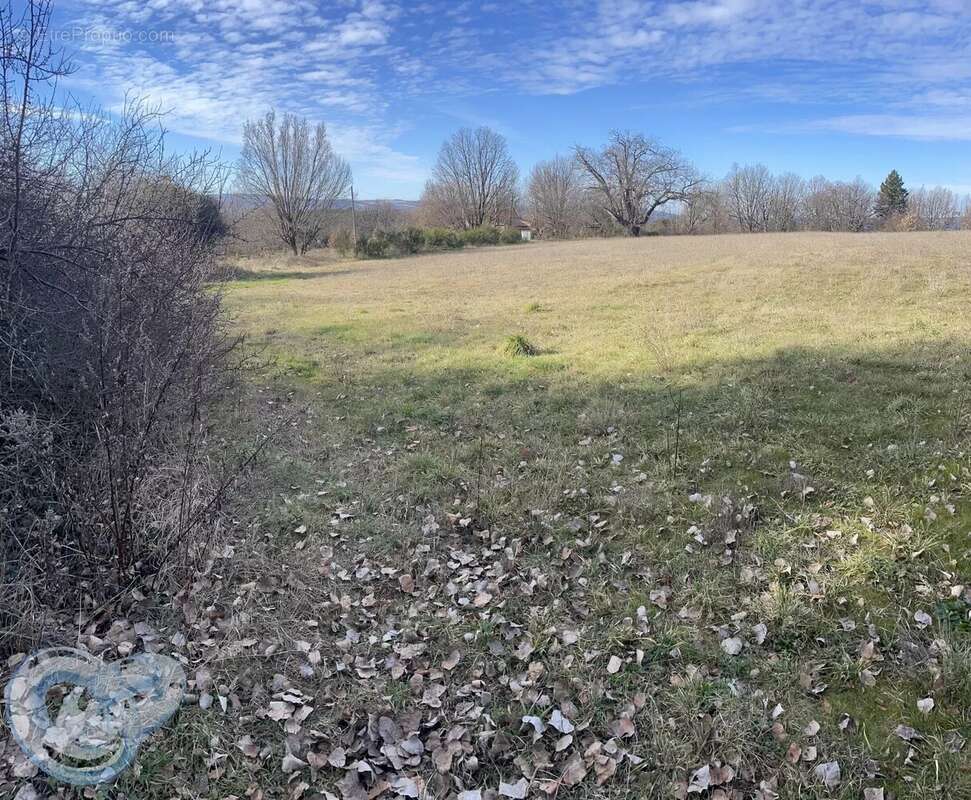 Terrain à REVEST-DU-BION