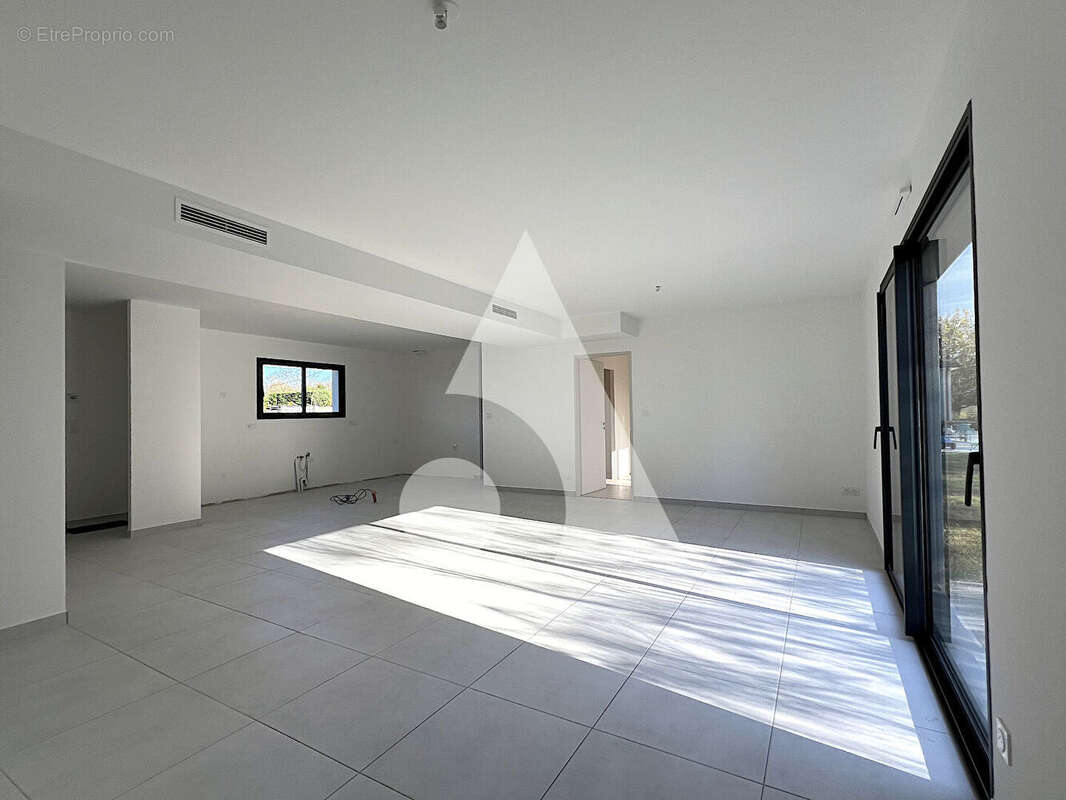 Maison à SAINT-DENIS-DE-PILE