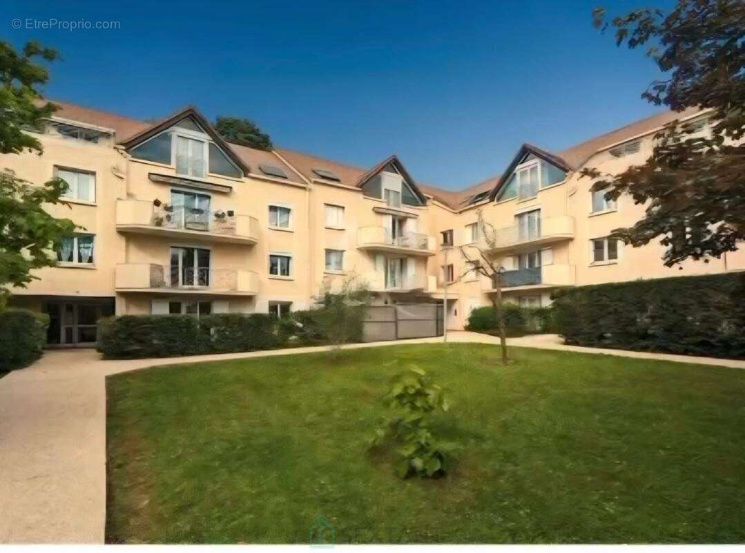 Appartement à SAINT-MICHEL-SUR-ORGE