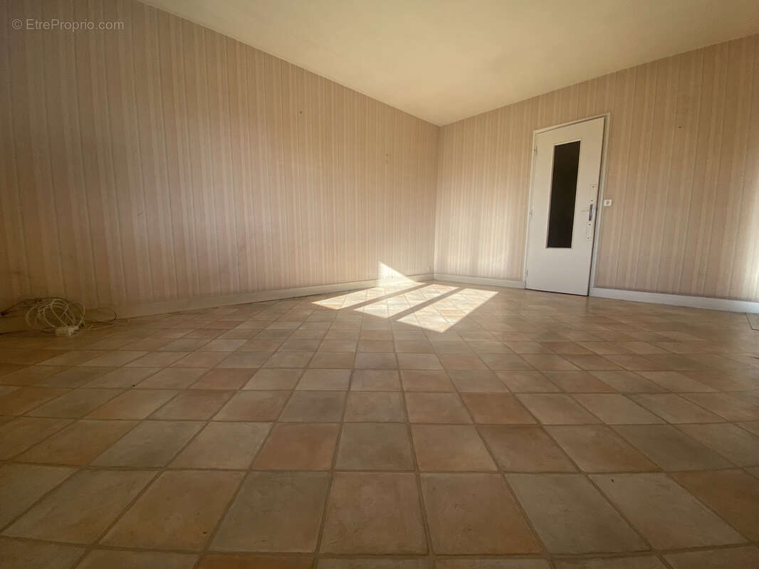Appartement à SALBRIS