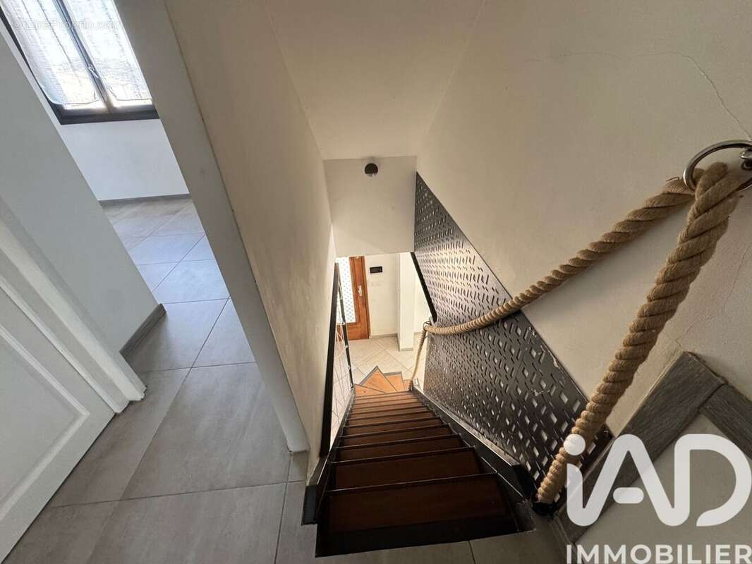 Maison 100 m² à Morieres-Les-Avignon  - photo 9