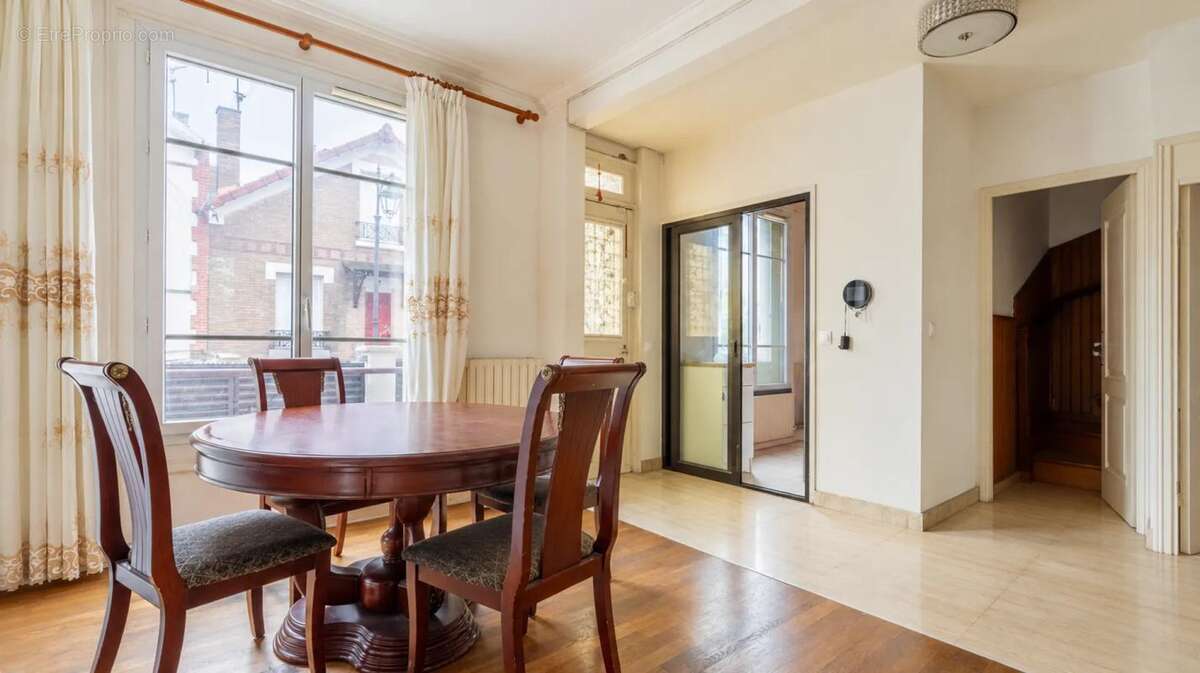 Maison à NOISY-LE-SEC