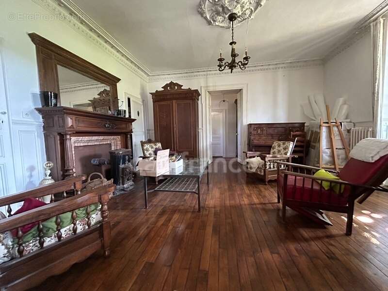 Maison à SAINT-CYPRIEN