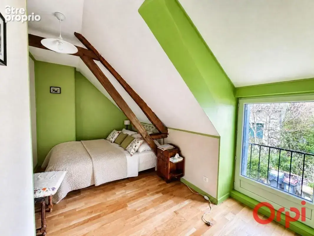 Maison de campagne pleine de charme avec jardin arboré et jolie vue - photo 8