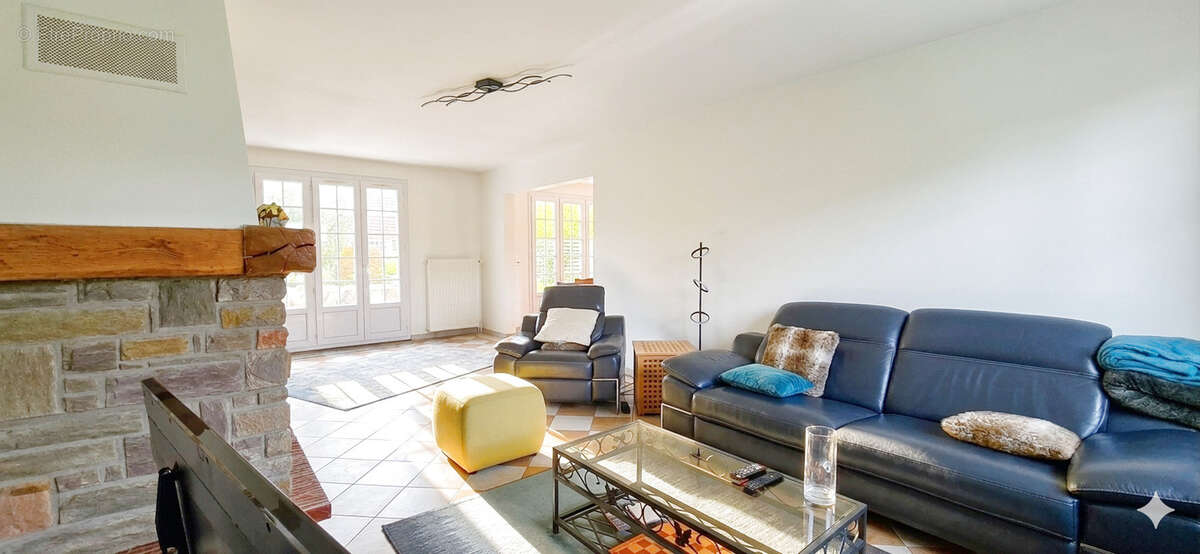 Maison à SAINT-OUEN-L'AUMONE