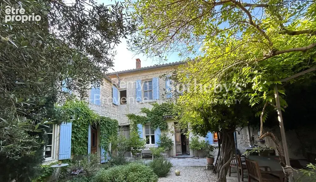 Photo Maison à Fontvieille au prix de 1 280 000€