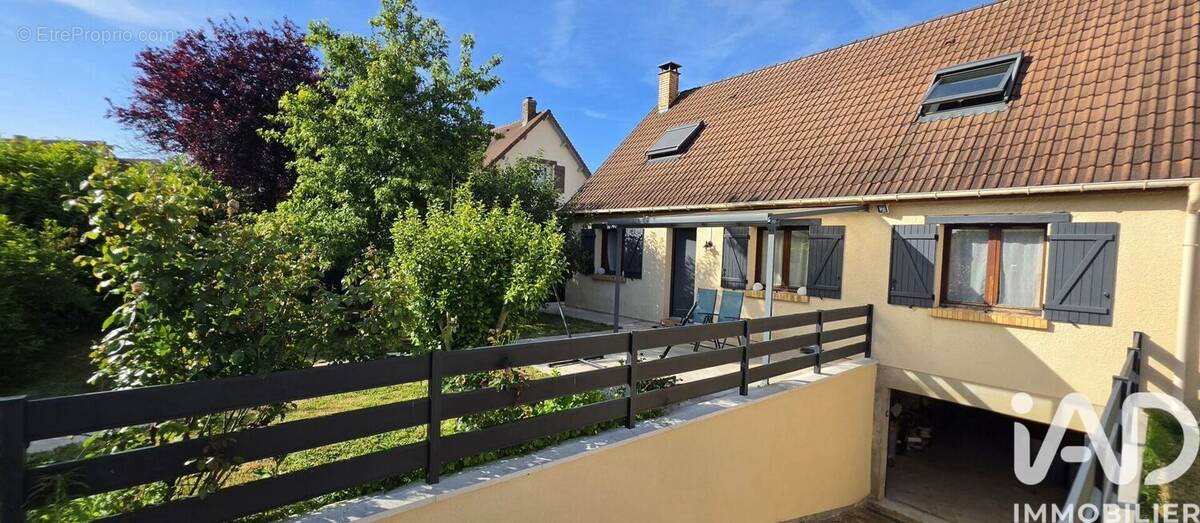 Photo 1 - Maison à CHAMPHOL
