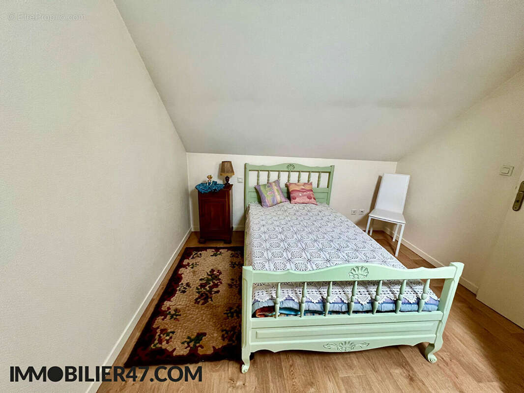 Maison à SAINTE-LIVRADE-SUR-LOT