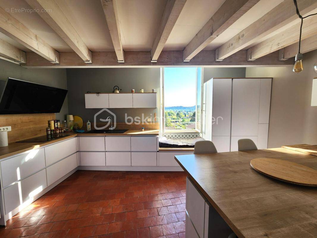 Appartement à CADENET