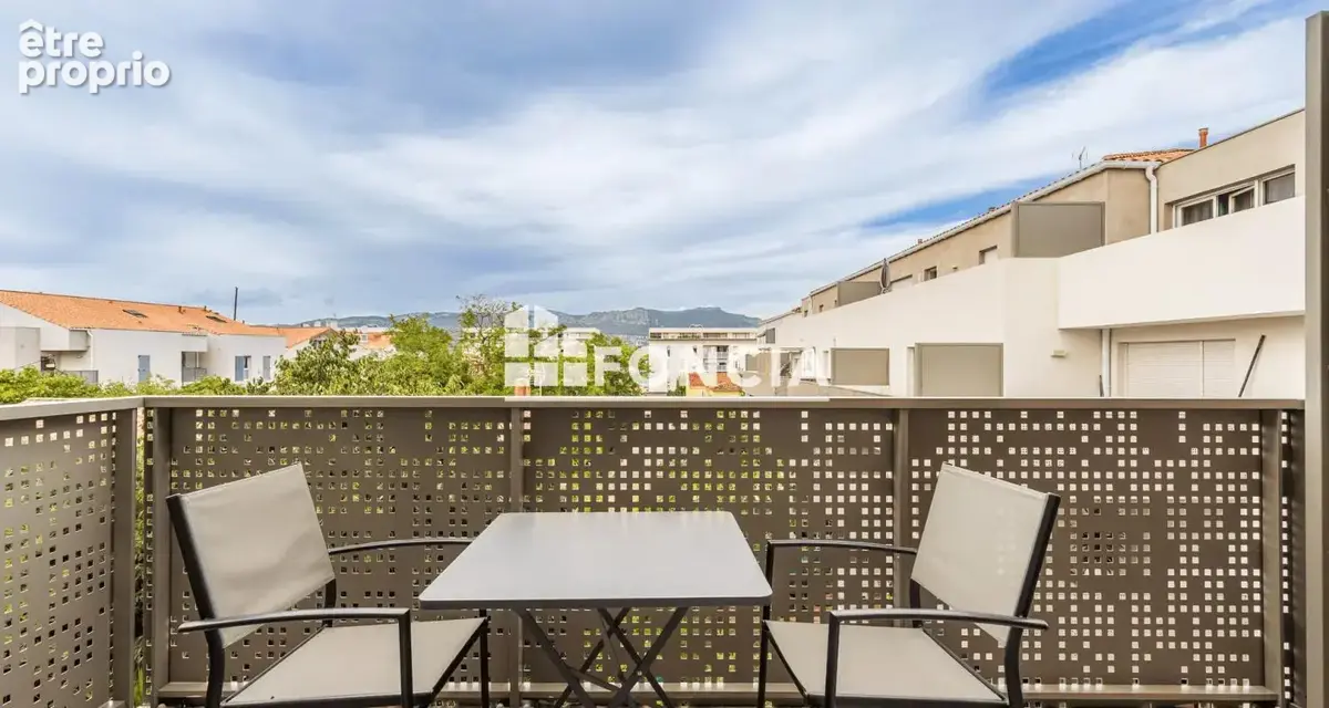 La Seyne-sur-Mer – Porte Marine : T2 lumineux de 41 m², terrasse, parking privatif - photo 12