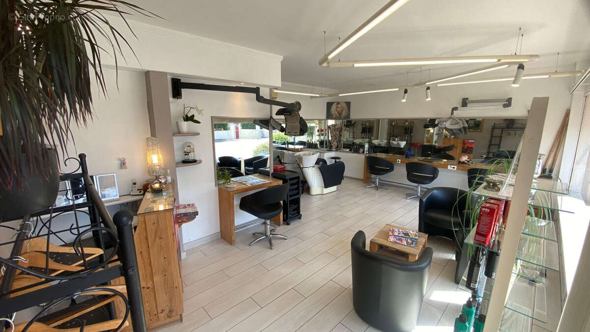 Salon de coiffure clé en main, une opportunité rare à dax - photo 2