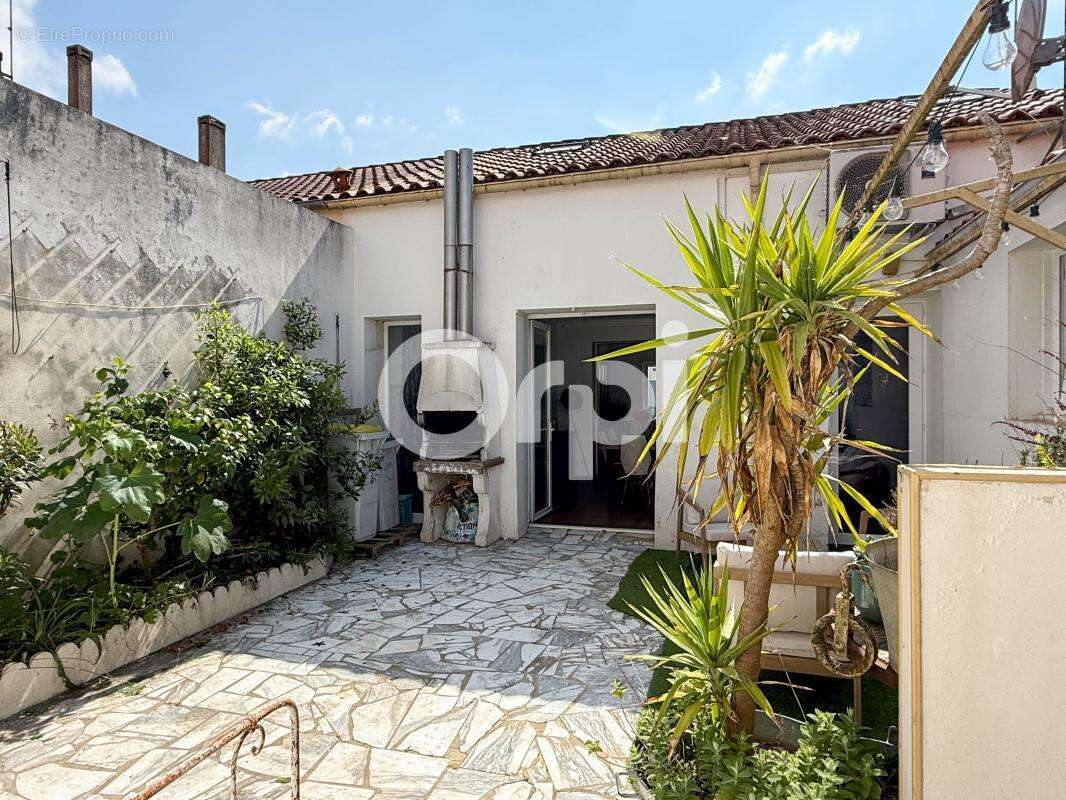 Maison à FOURAS