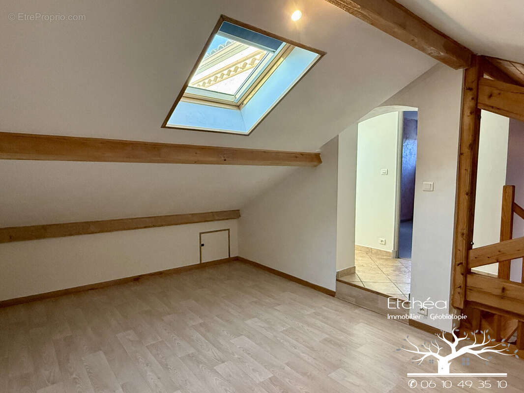 Maison à SERRES-CASTET