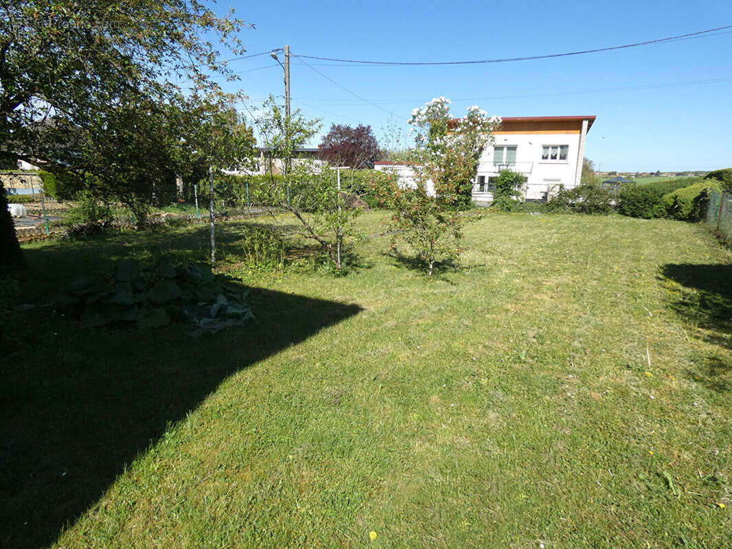Maison à ETAIN