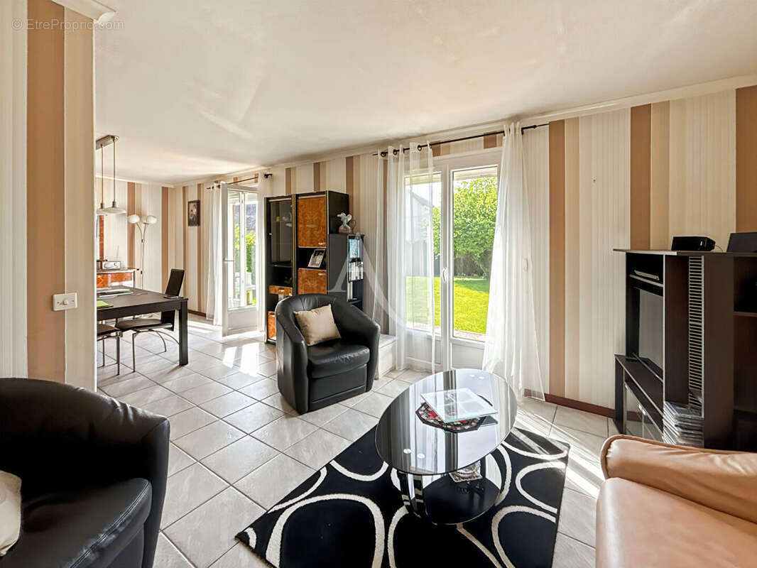 Maison à PERRIERS-SUR-ANDELLE