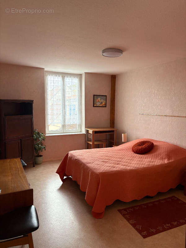 Appartement à ARS-SUR-MOSELLE