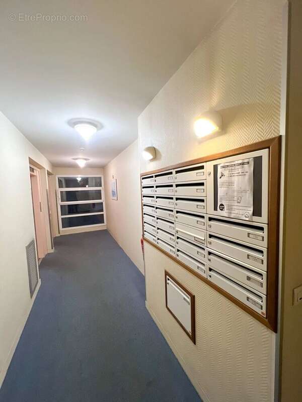 Appartement à COURBEVOIE