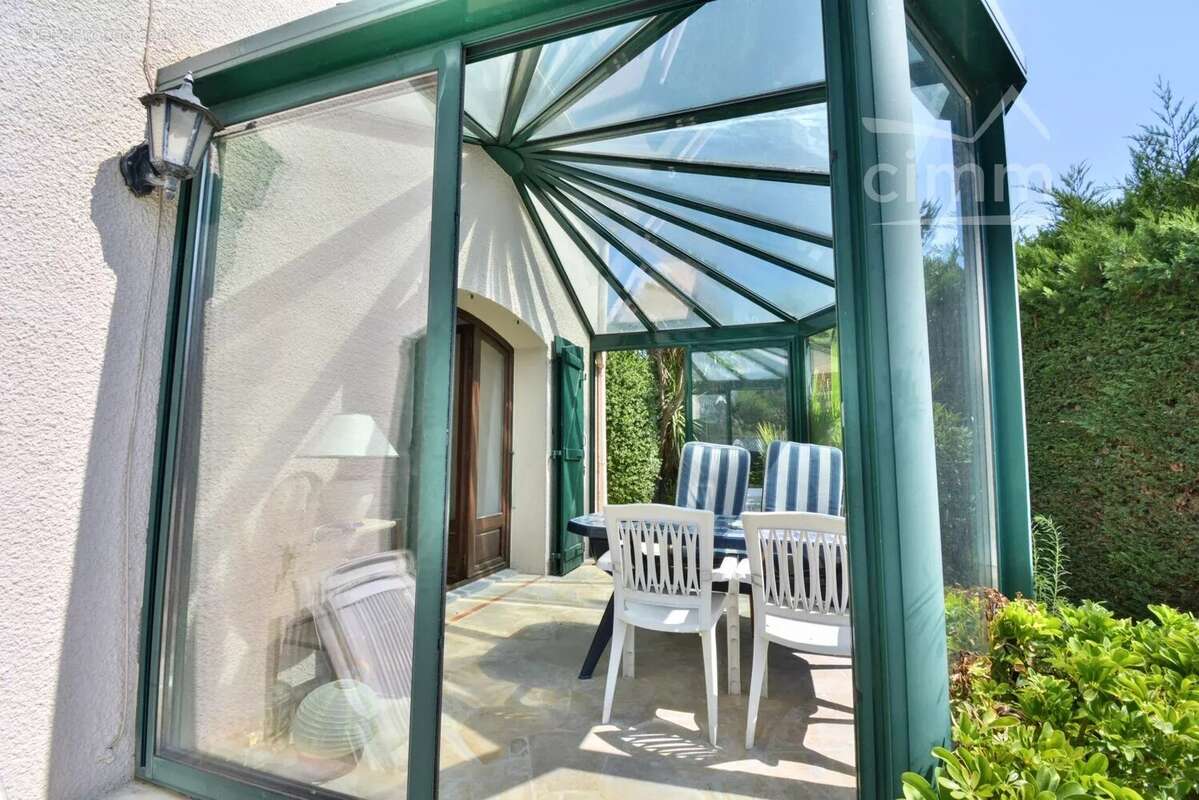 Vente - saint cyprien plage - belle villa 4 faces  - piscine - 6 pieces - 66750 - pyrenees orientales - region occitanie - photo 9