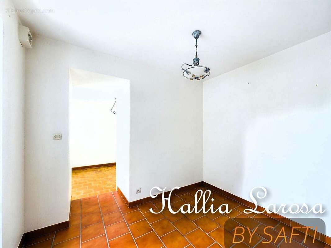 Maison 113 m² à Liglet  - photo 8