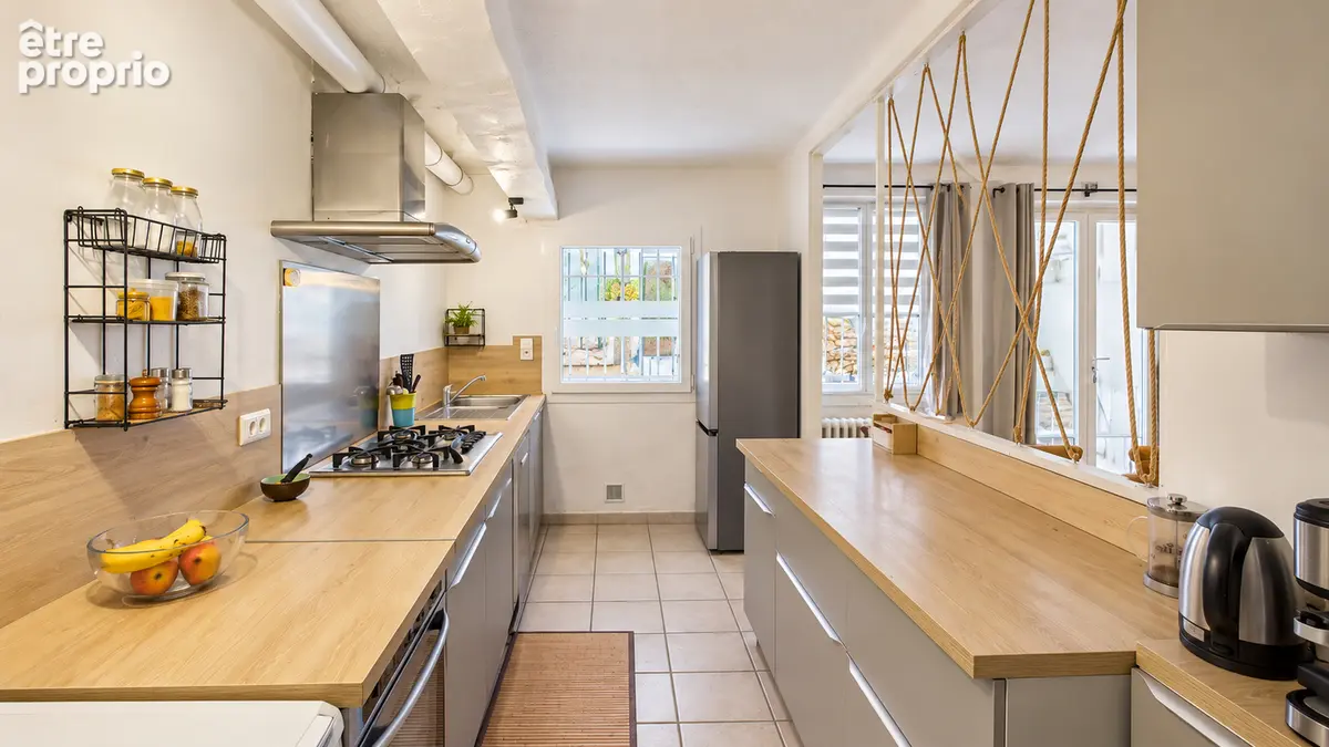 Uchaud , appartement de caractère 86 m² avec cour privative, cave voûtée et 2 chambres - photo 5