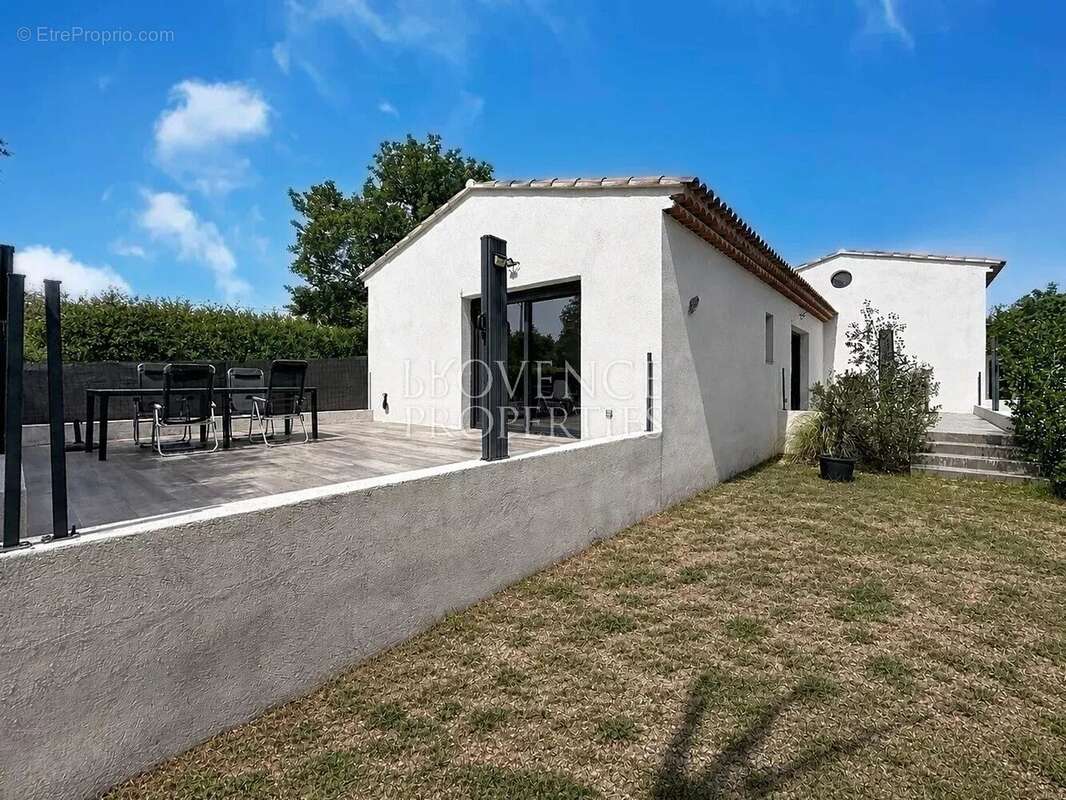 Maison à REGUSSE