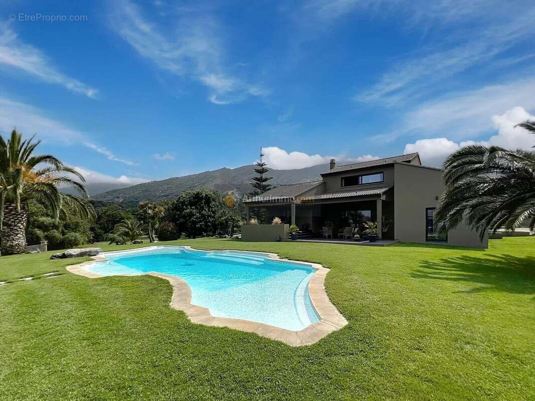 Maison à SAINT-FLORENT