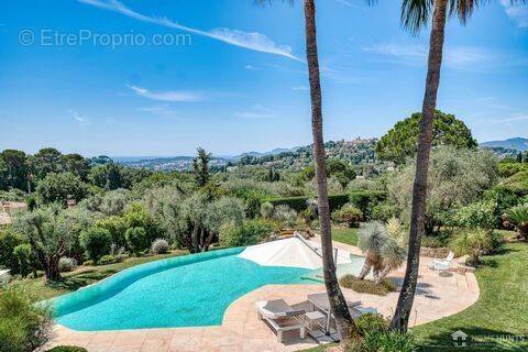 Maison à MOUGINS