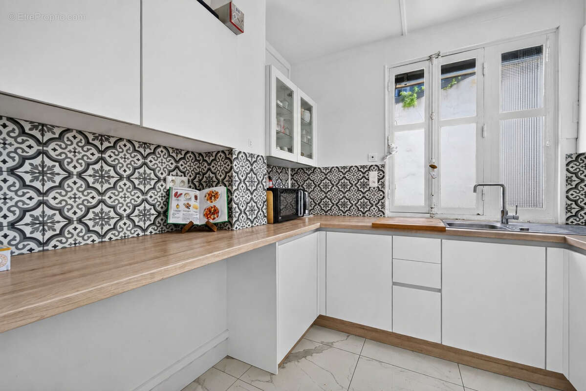 Appartement à PARIS-10E