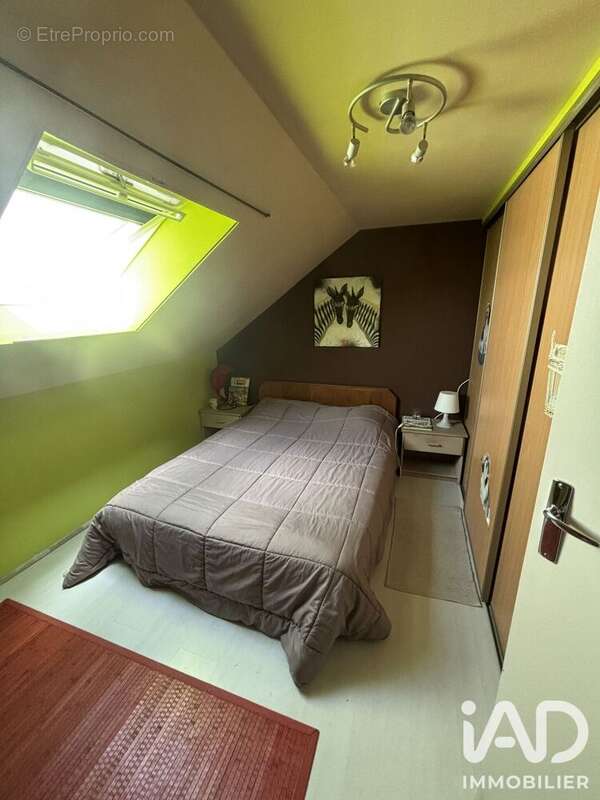 Maison 118 m² à Vernantes  - photo 8