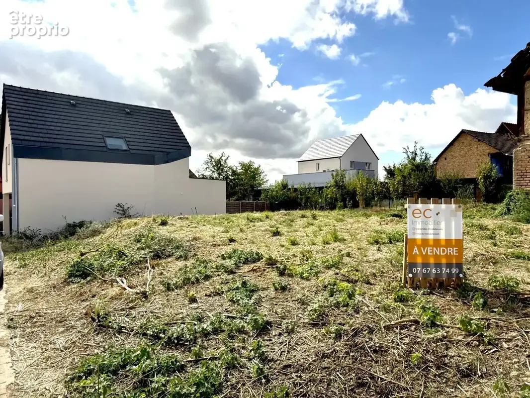 Photo Terrain à Schnersheim au prix de 222 000€