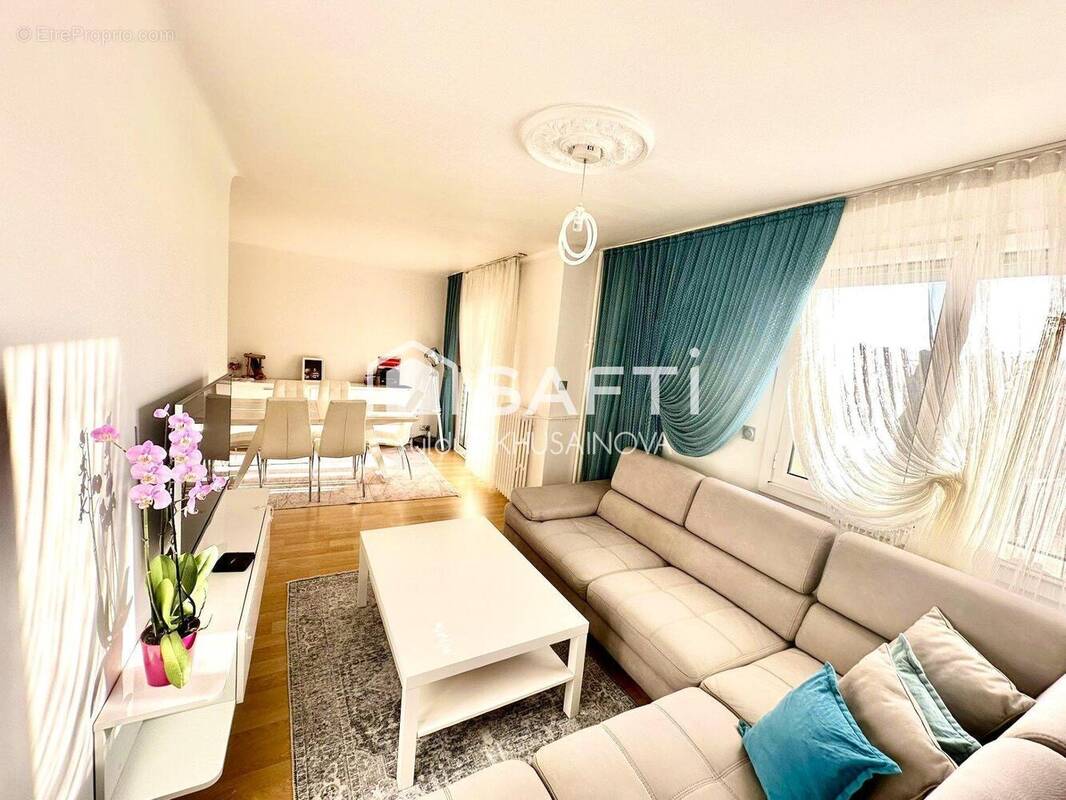 Photo 1 - Appartement à MARSEILLE-13E