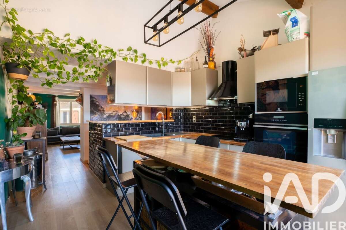 Photo 2 - Maison à POURRIERES