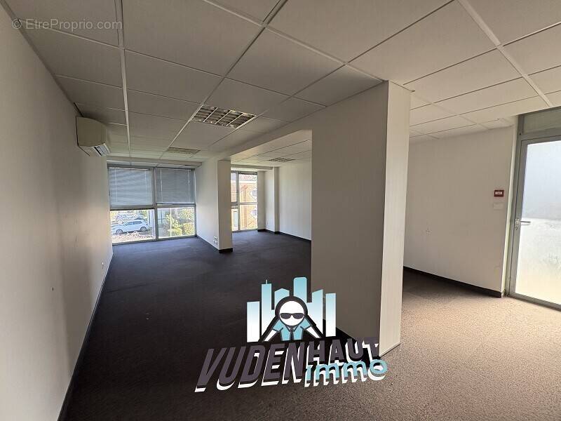 Commerce à COLOMIERS