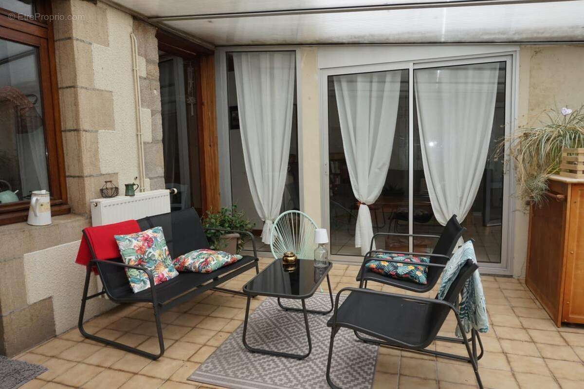 Maison à SAINT-LAURENT-SUR-SEVRE