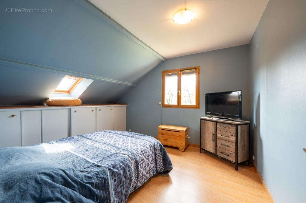 Agréable Contemporaine sur 2500 m2 avec vue et piscine hors sol - photo 15