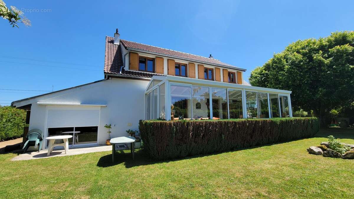 Maison à ARMENTIERES-EN-BRIE