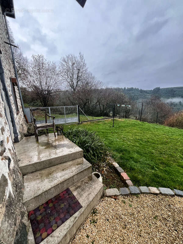 Maison à SAINT-CLEMENT-SUR-VALSONNE