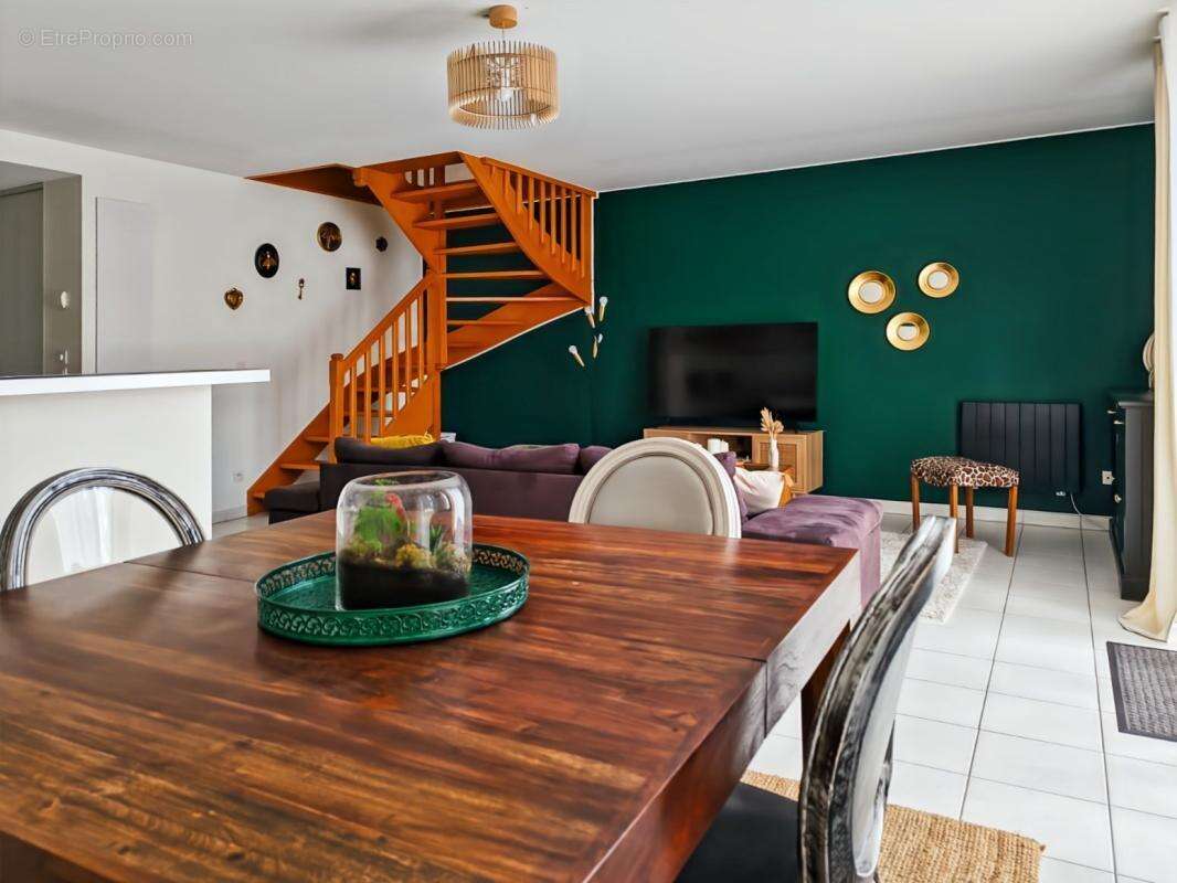 Appartement à TIGERY