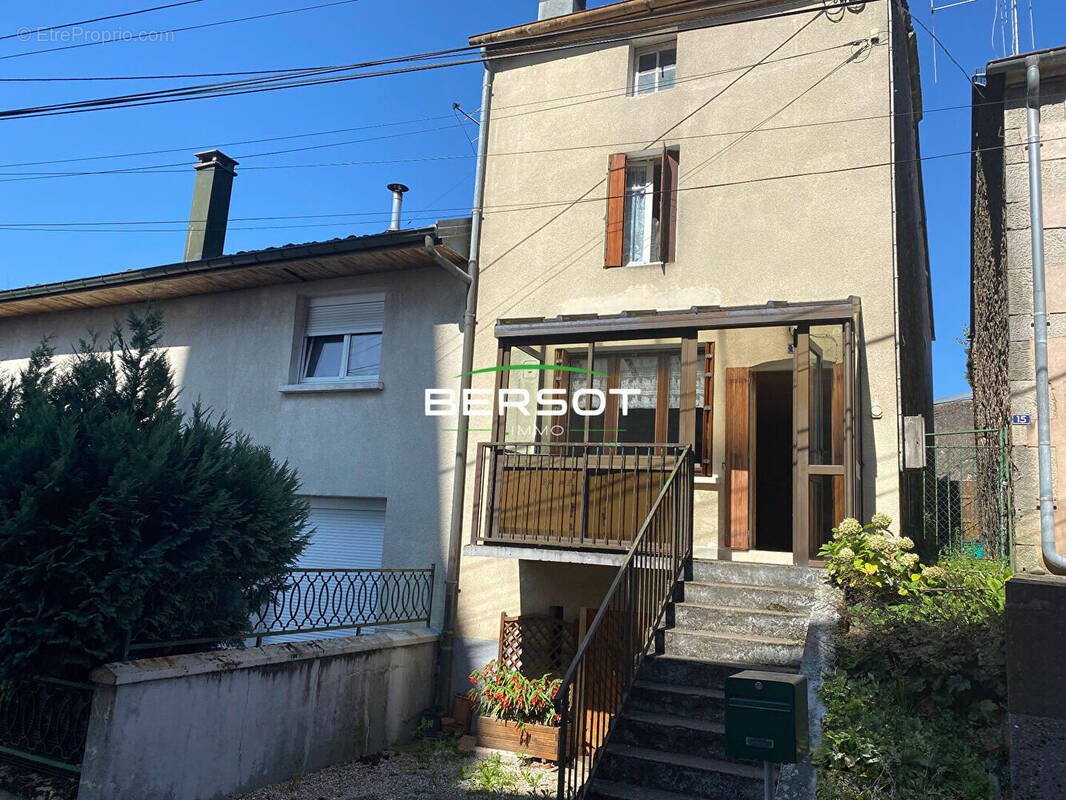 Maison à AILLEVILLERS-ET-LYAUMONT