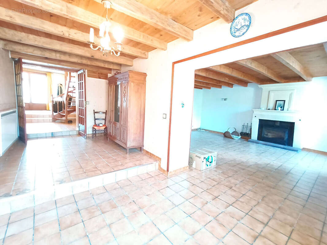 Maison à DOMPIERRE-SUR-CHARENTE