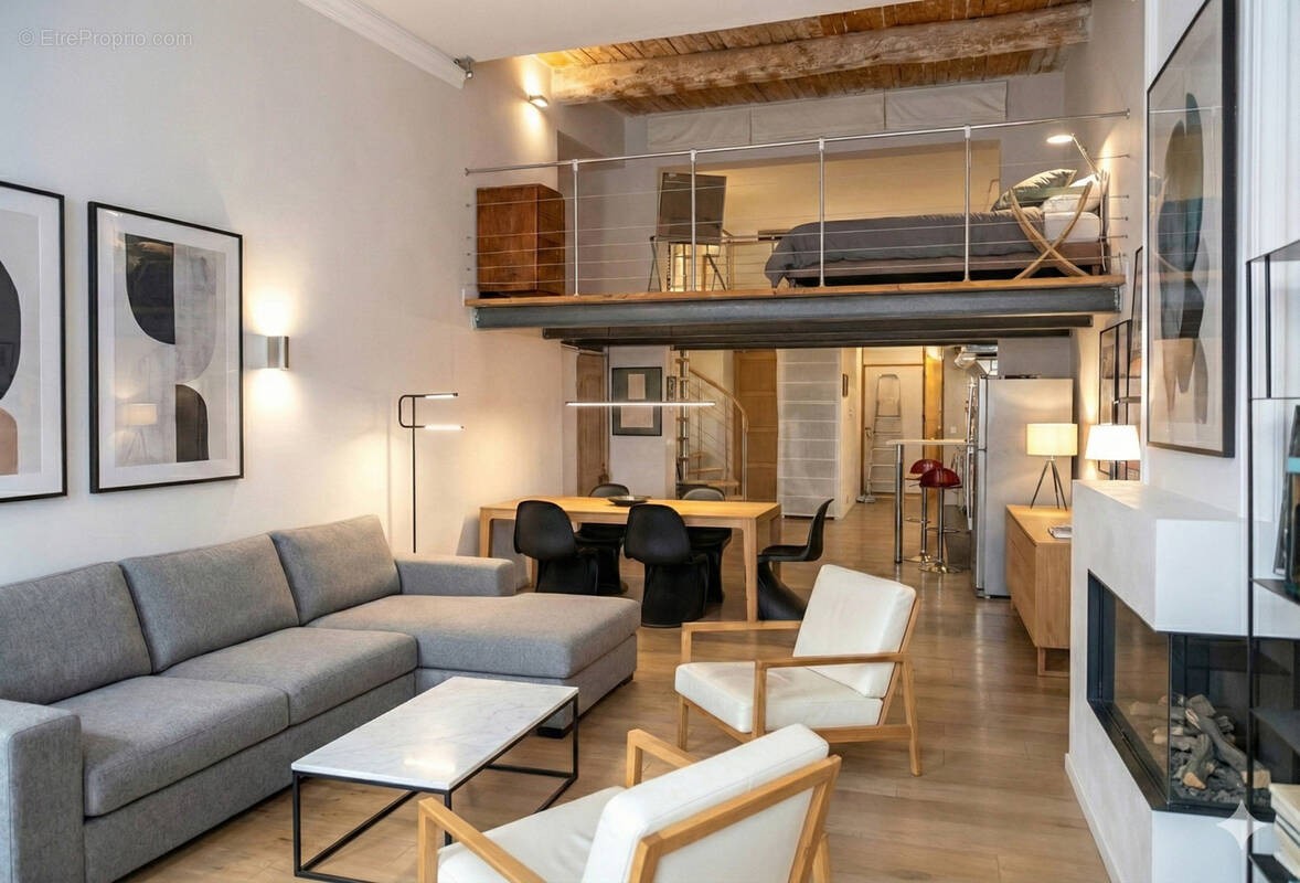 Appartement à AIX-EN-PROVENCE