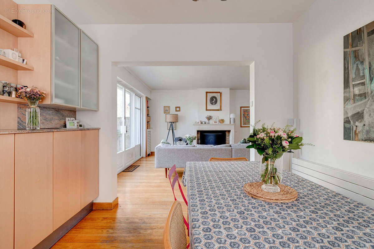 Maison à MAREIL-MARLY