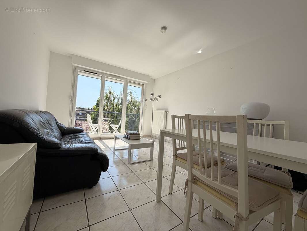 Appartement 61 m² à Croix  - photo 28