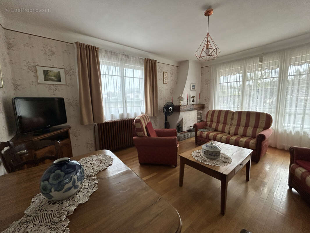 Maison à Lagraulière à Corrèze - photo 3