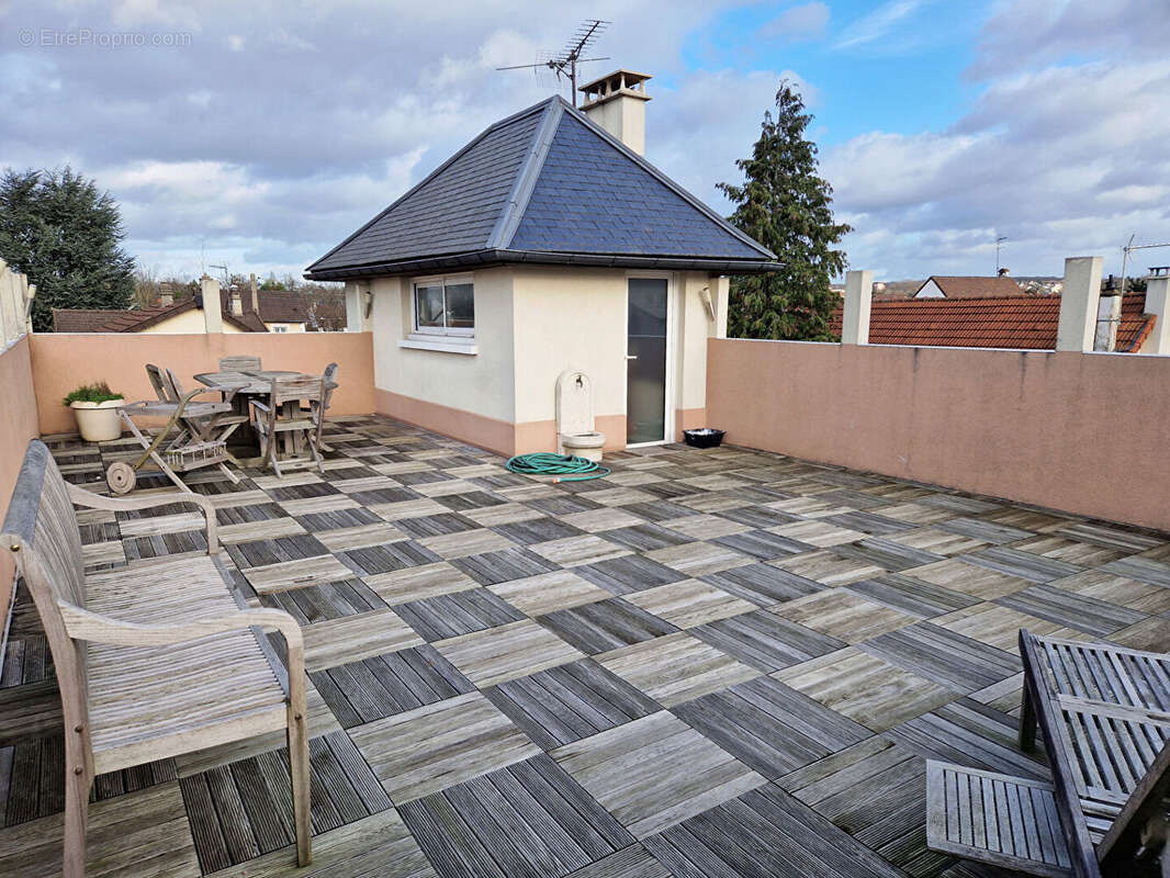 Maison à LIVRY-GARGAN