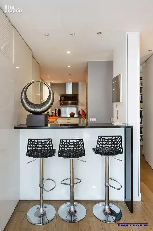 Appartement 6 pièces avec vue sur square - photo 11