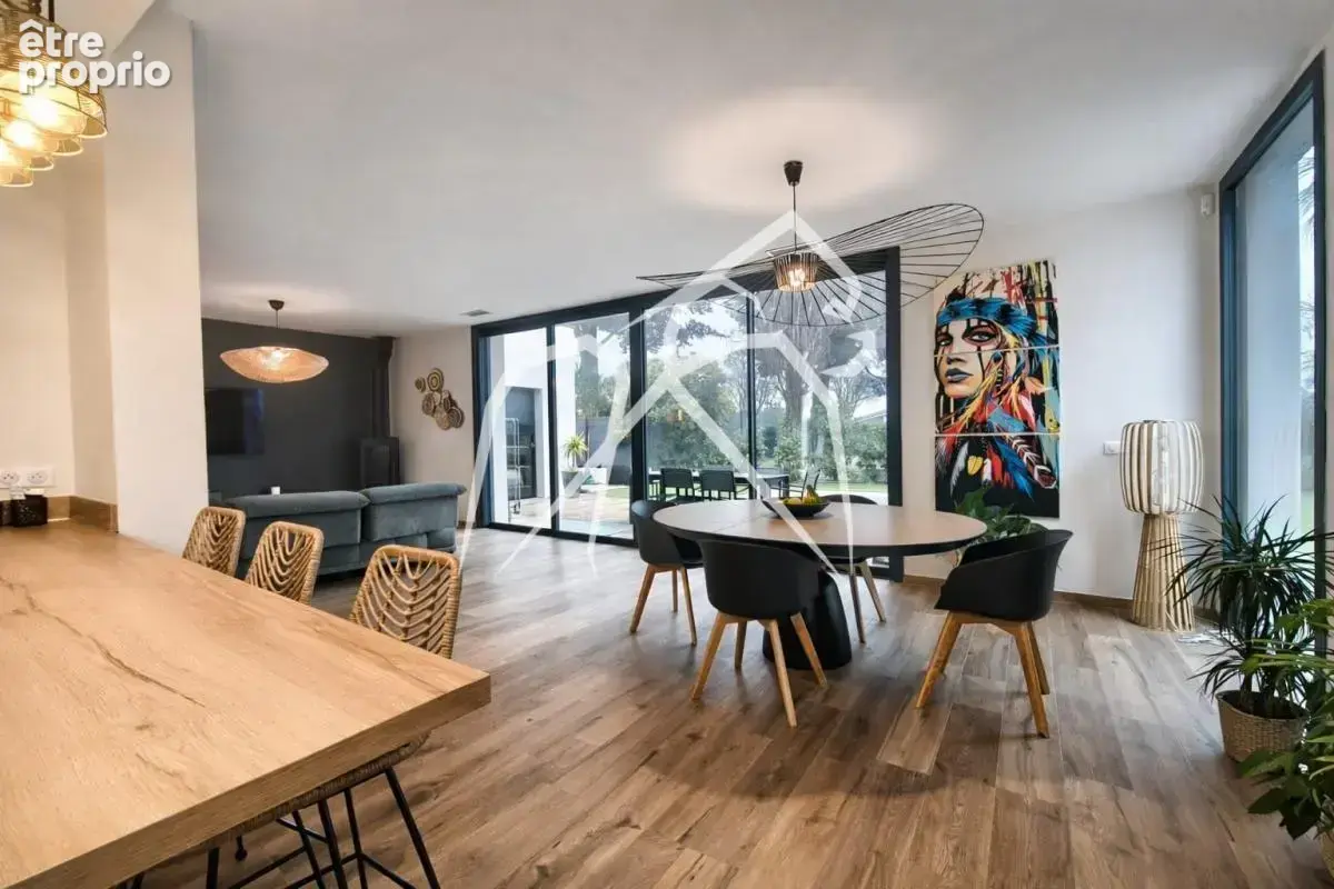 Villa contemporaine 6 pièces  190m²  piscine  lattes (34970) - photo 6