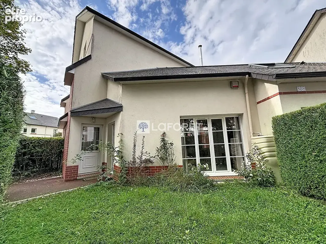 Maison contemporaine avec salon cathédrale - photo 10