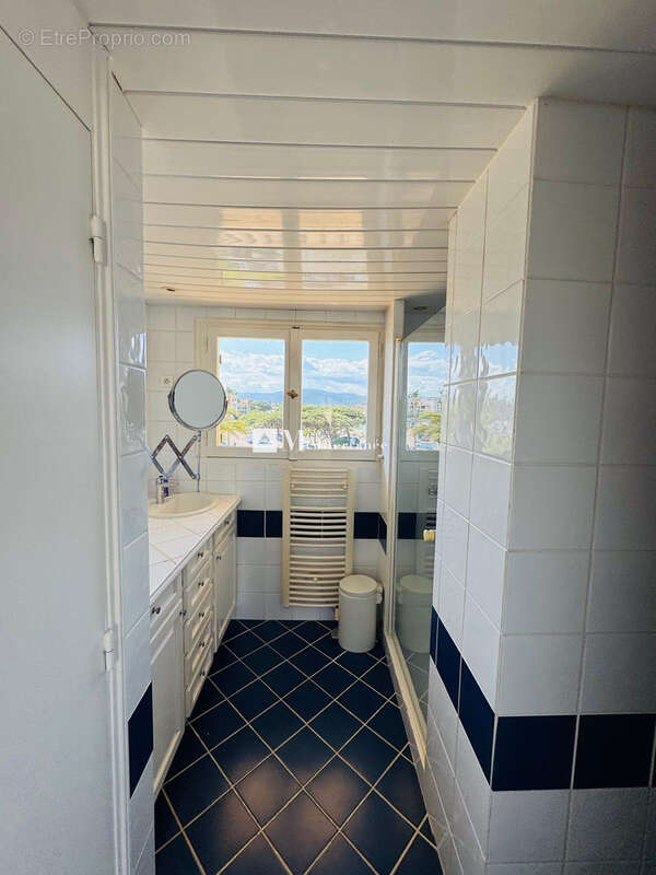 Appartement à COGOLIN