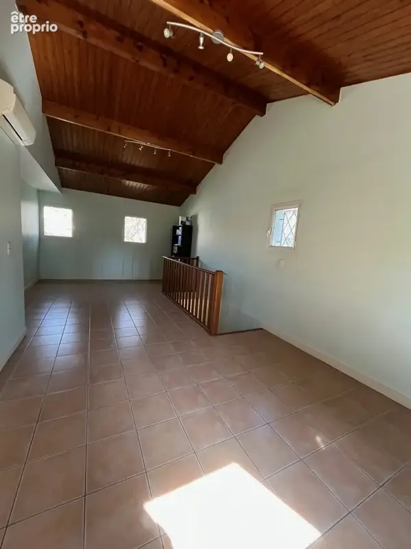 150 m2 local commercial 97 m2 + habitation 50 m2 - photo 13